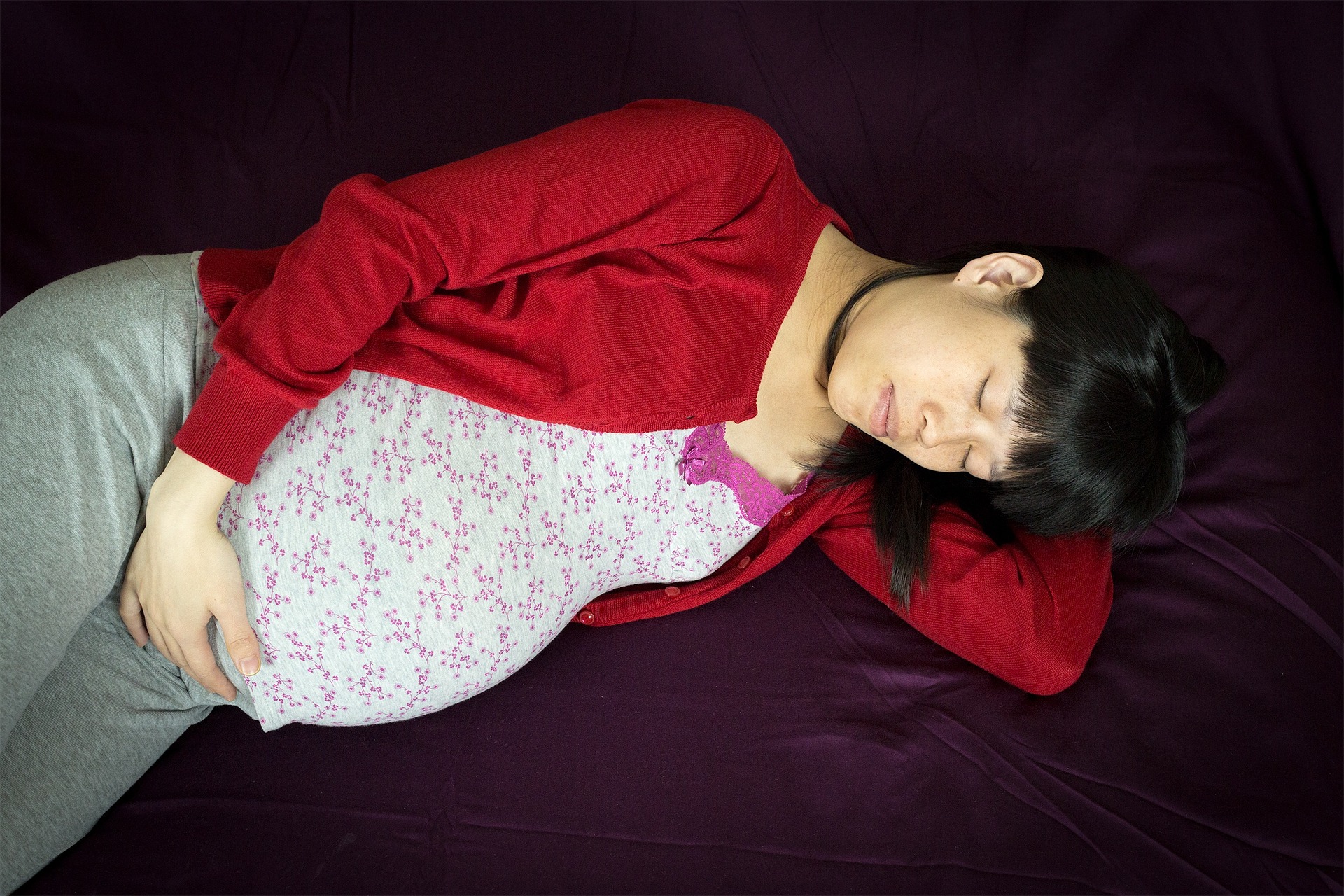 pregnancy sleeping